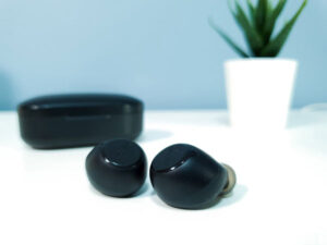 Earfun-Free-Case-Earbuds